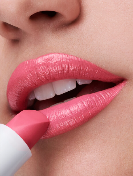 Labial hidratante con ingredientes naturales