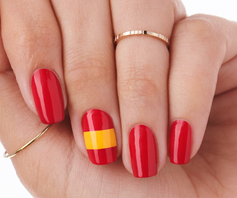 Diseño de uñas con la bandera de España